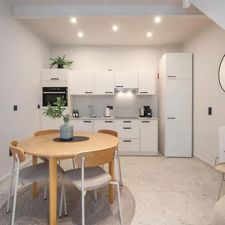 Gezellig, Knusse En Gerenoveerde Rijwoning 4p