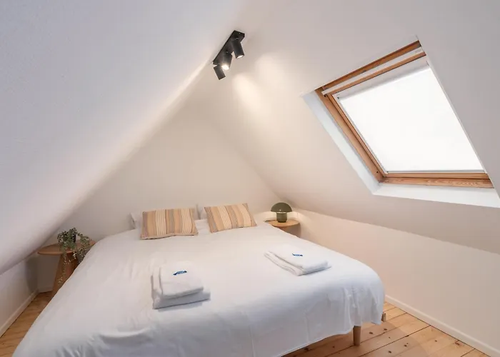 Apartment Gezellig, Knusse En Gerenoveerde Rijwoning 4p *