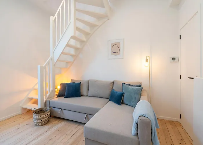 Gezellig, Knusse En Gerenoveerde Rijwoning 4p *